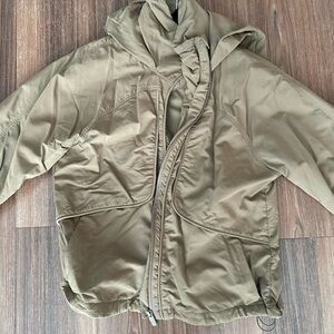 Lululemon Tan Athletic Windbreaker